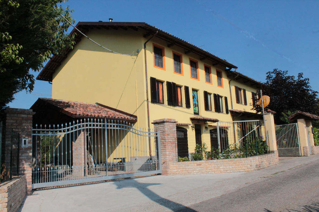 I Boidi Apartment Nizza Monferrato Luaran gambar